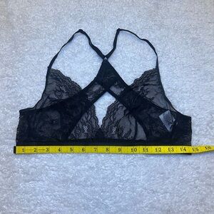 City Streets Criss Cross Back Bralette